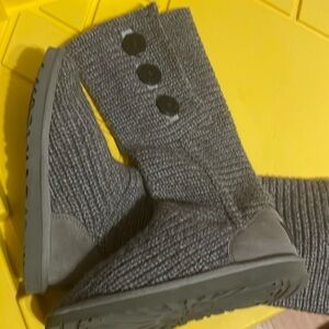 UGG Womens Classic Cardy Boots In Gray. Size 6 Good pre-loved condition;